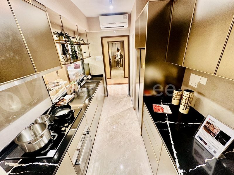 3 Bed Condo for Sale in Chuan Park - Image 14