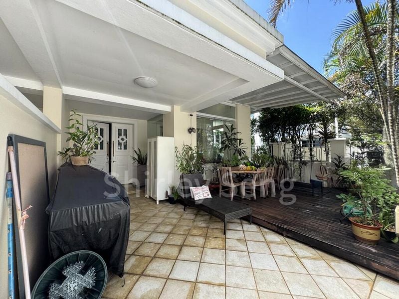 5 Bed Semi-Detached House (Landed) for Sale in  Holland Grove - Image 7