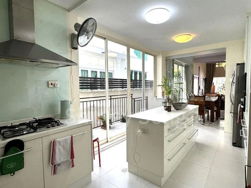 5 Bed Semi-Detached House (Landed) for Sale in  Holland Grove - Image 4