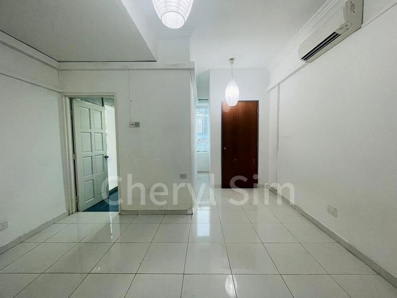 3 Bed Apartment (Condo) for Rent in  336 River Valley - Image 3