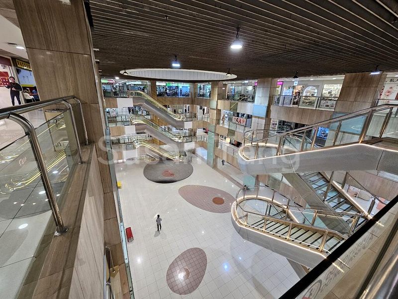 Shop / Shophouse for Rent: Far East Plaza - Image 3