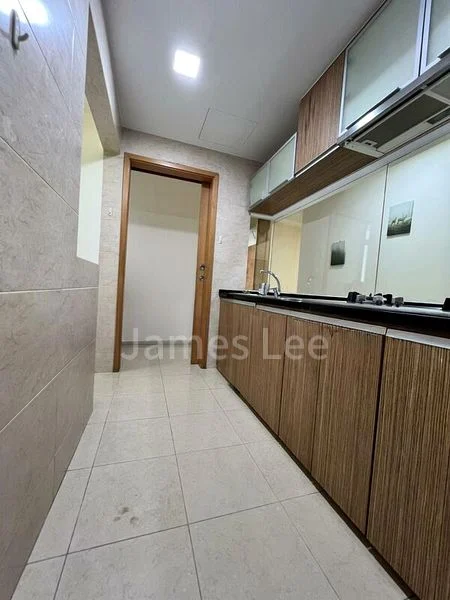 Common Room (Condo) for Rent in  The Lakeshore - Image 4