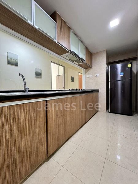 Common Room (Condo) for Rent in  The Lakeshore - Image 4