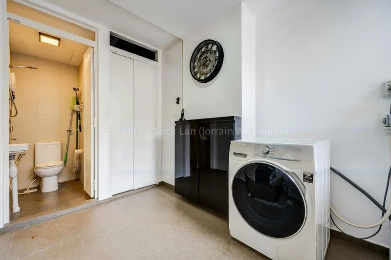 3 Bed Executive Condo for Sale in  Ola - Image 11