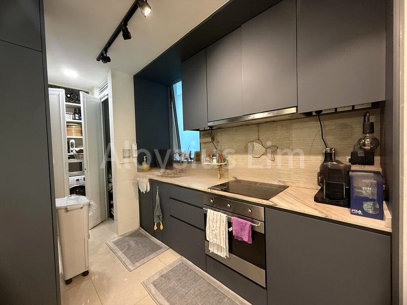 3 Bed Condo for Sale in  The Glades - Image 3