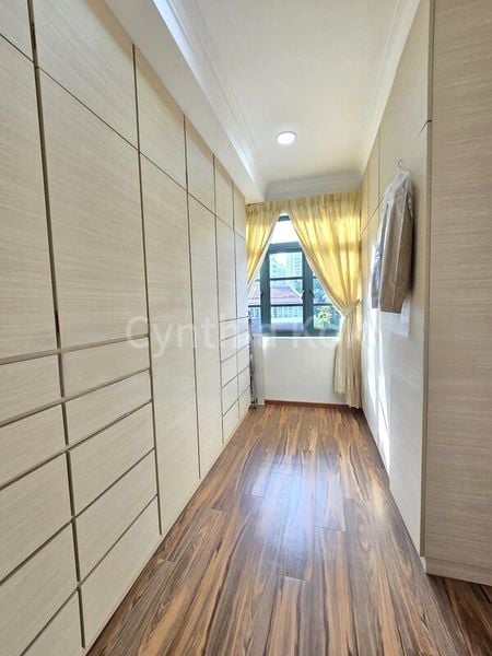 5 Bed Terraced House (Landed) for Sale in  Mugliston Hill - Image 3