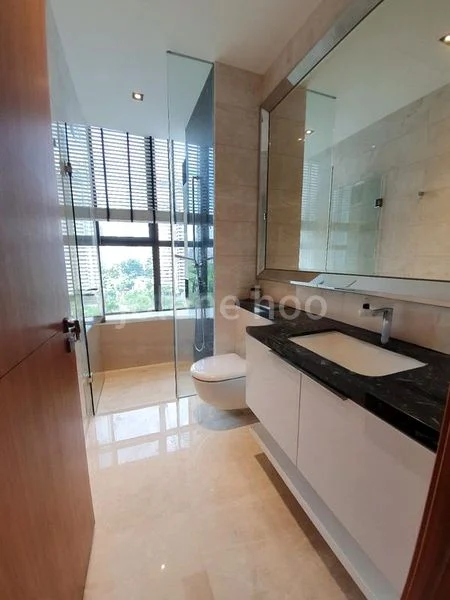 3 Bed Condo for Rent in  One Balmoral - Image 4