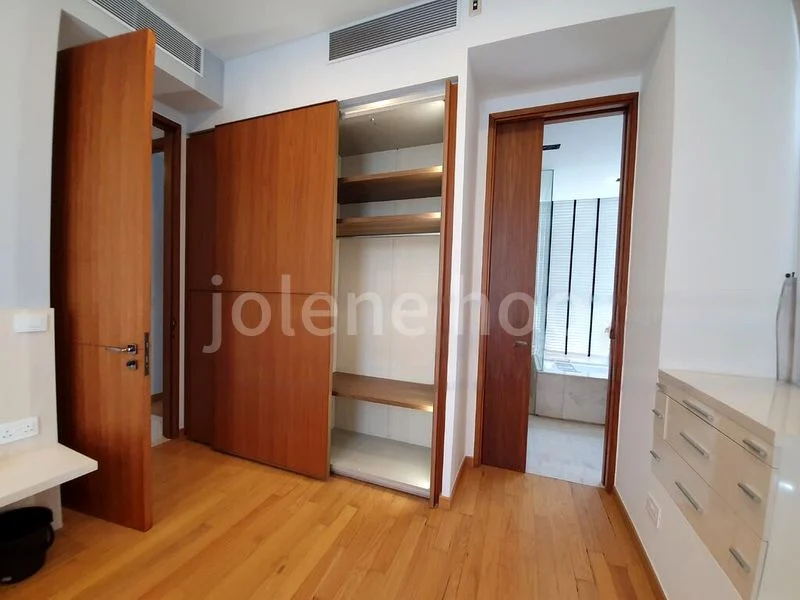 3 Bed Condo for Rent in  One Balmoral - Image 7