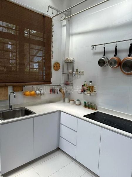 4 Bed Terraced House (Landed) for Sale in  Sin Ming Residences - Image 10