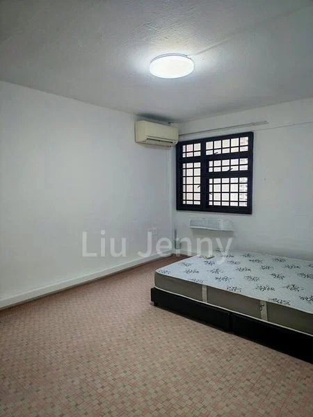 3 Room (3I) HDB for Rent in  128 Lorong 1 Toa Payoh - Image 6