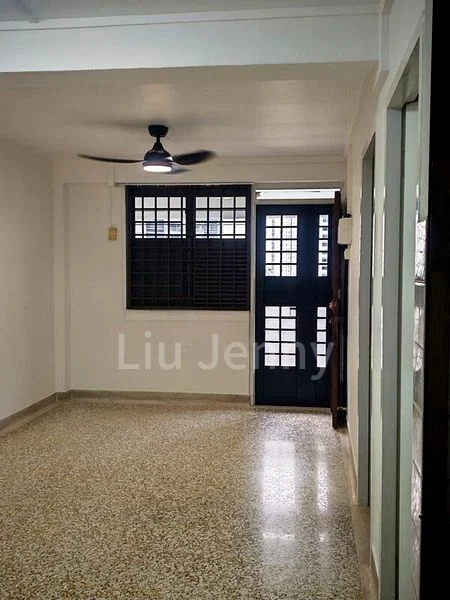 3 Room (3I) HDB for Rent in  128 Lorong 1 Toa Payoh - Image 9