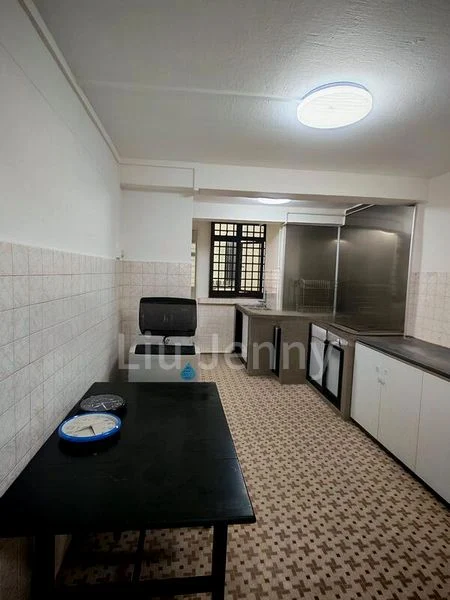 3 Room (3I) HDB for Rent in  128 Lorong 1 Toa Payoh - Image 1