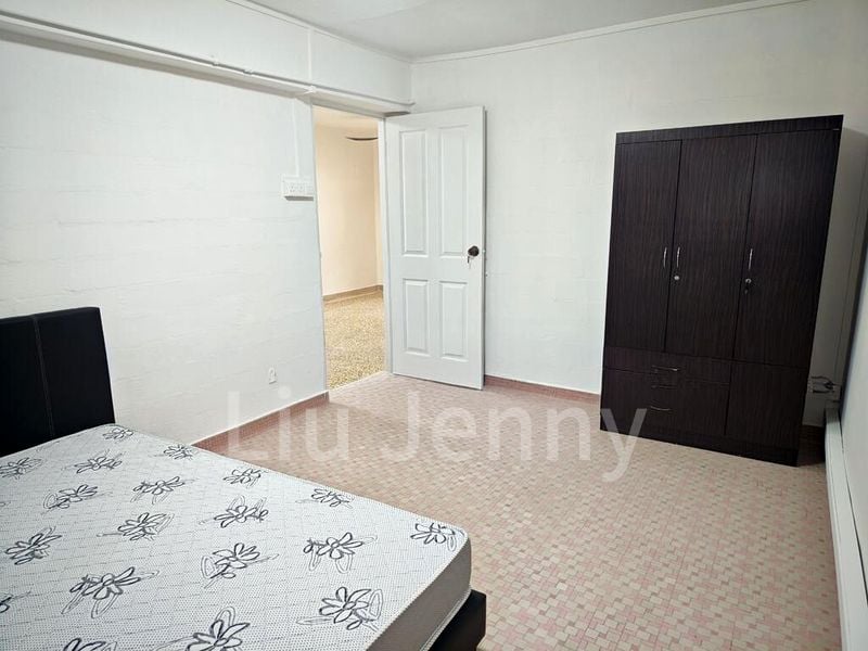 3 Room (3I) HDB for Rent in  128 Lorong 1 Toa Payoh - Image 7