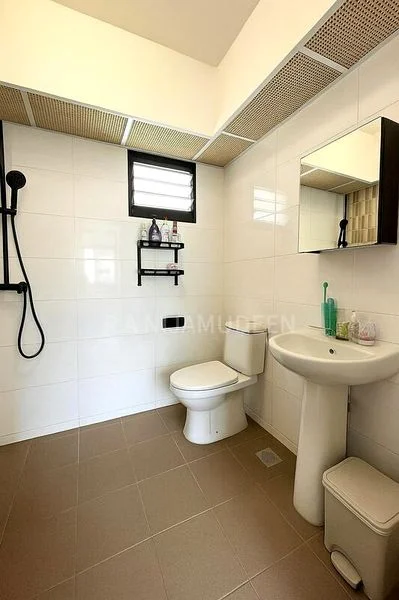 4 Room (4A) HDB for Sale in  608A Tampines North Drive 1 - Image 2