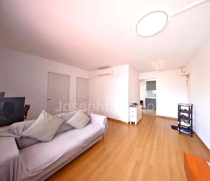 3 Room (3S) HDB for Sale in  685 Race Course Road - Image 2
