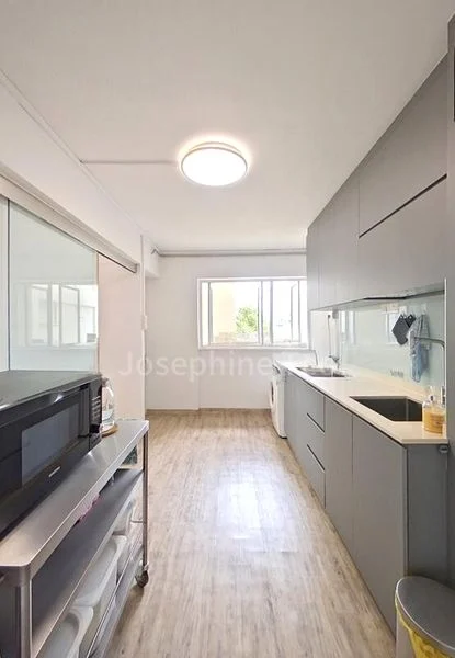 3 Room (3S) HDB for Sale in  685 Race Course Road - Image 4