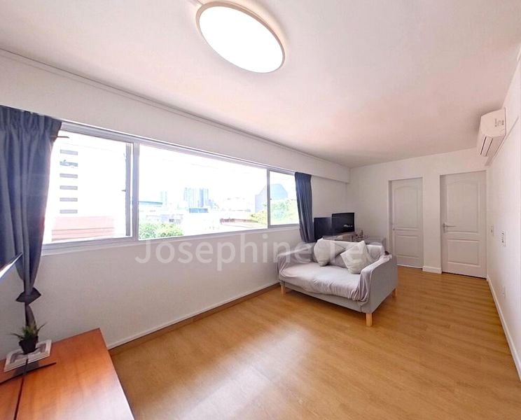 3 Room (3S) HDB for Sale in  685 Race Course Road - Image 1