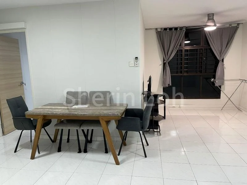 4 Room (4A) HDB for Rent in  359 Admiralty Drive - Image 4