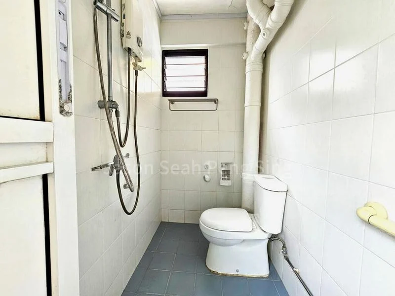 3 Room (3S) HDB for Sale in  210 Serangoon Central - Image 7
