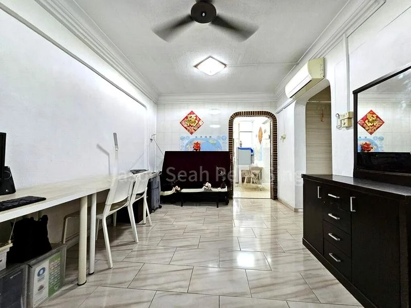 3 Room (3S) HDB for Sale in  210 Serangoon Central - Image 3