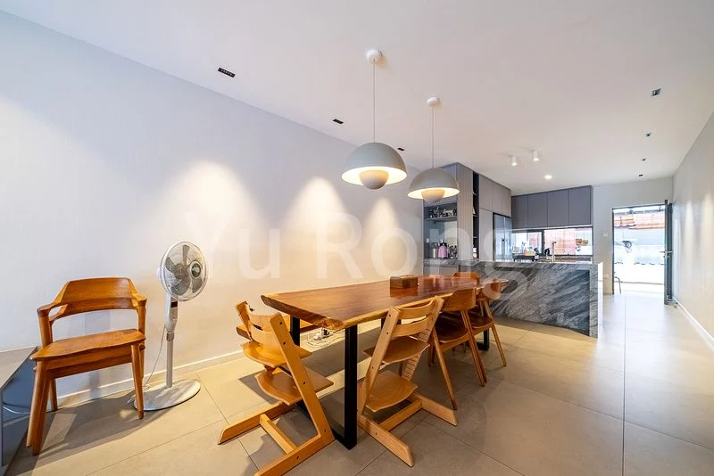 5 Bed Terraced House (Landed) for Sale in Hillside Drive - Image 4