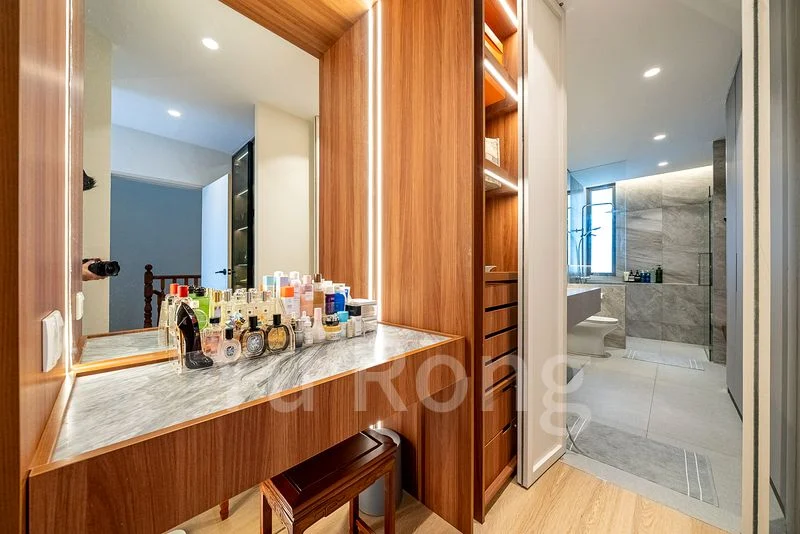 5 Bed Terraced House (Landed) for Sale in Hillside Drive - Image 11