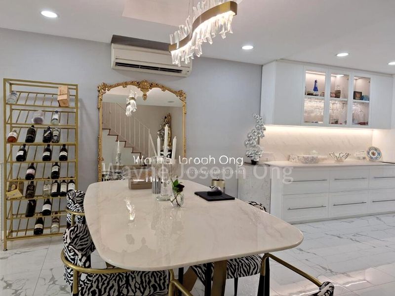 4 Bed Terraced House (Landed) for Sale in  St Nicholas View - Image 2