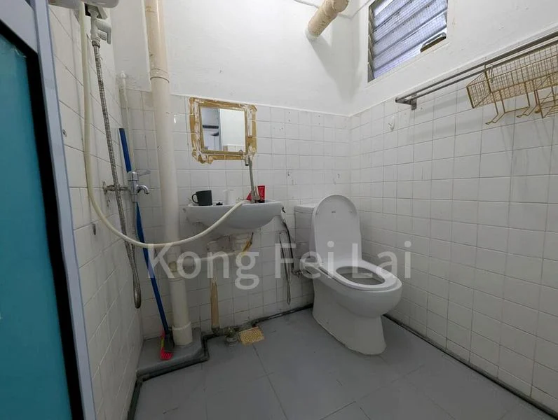 Food & Beverage for Rent: Clementi Coffee Shop for Lease, with Workers' Flat. - Image 1