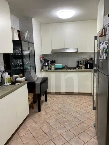 4 Bed Condo for Sale in  Spring Grove - Image 14