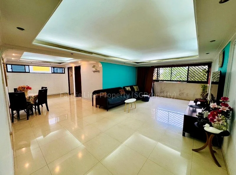 5 Room (5I) HDB for Sale in  238 Lorong 1 Toa Payoh - Image 2