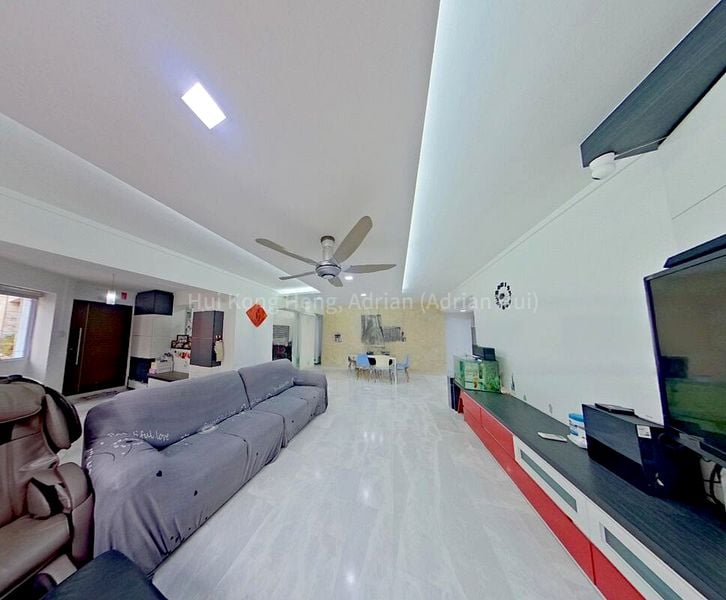 Executive HDB for Sale in  326 Tampines Street 32 - Image 6
