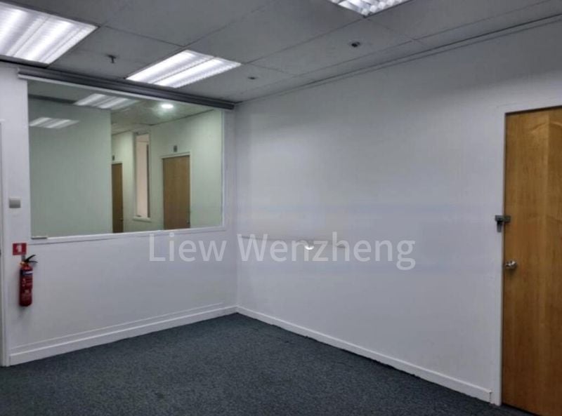 Light Industrial (B1) for Rent: Tat Ann Building - Image 4