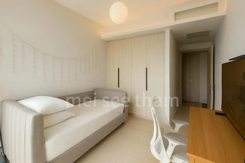 3 Bed Condo for Sale in  The Azure - Image 7