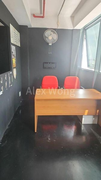 Light Industrial (B1) for Sale: Oxley BizHub - Image 2