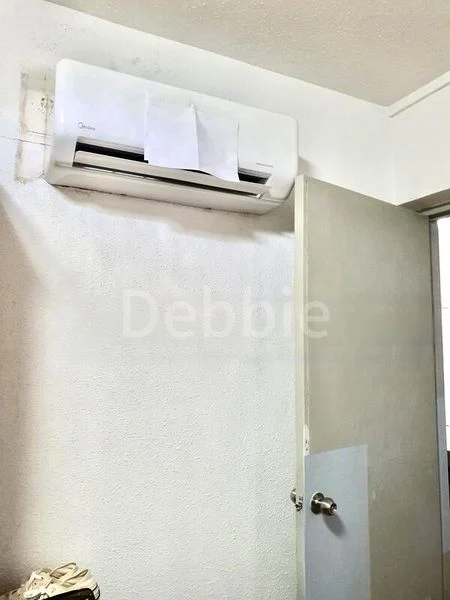 Master Room (HDB) for Rent in 408 Fajar Road - Image 3