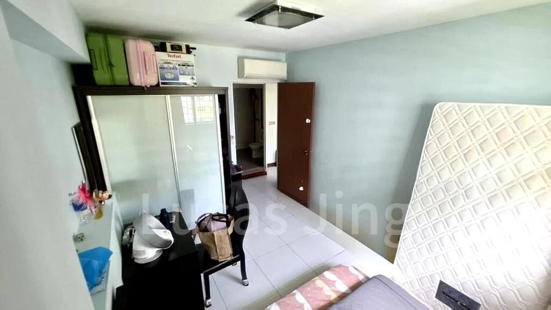 4 Room (4A) HDB for Sale in  426C Yishun Avenue 11 - Image 5