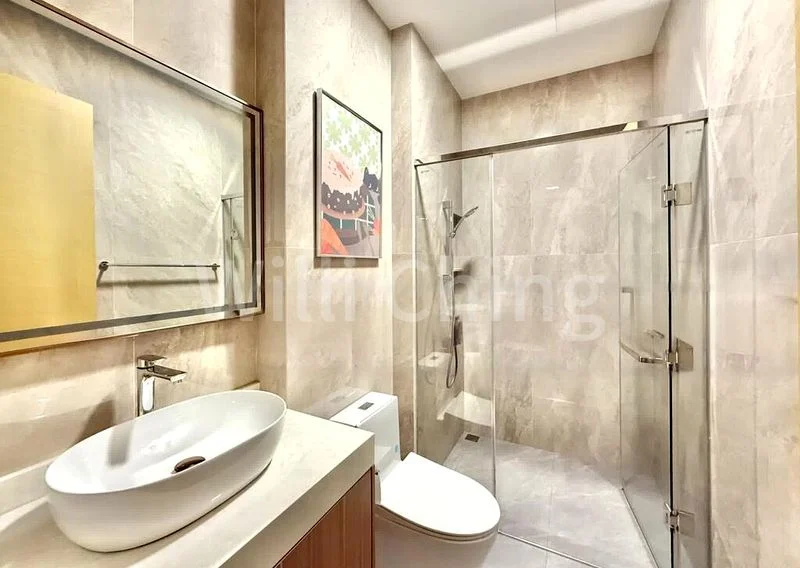 7 Bed Semi-Detached House (Landed) for Sale in  Chuan Green - Image 4