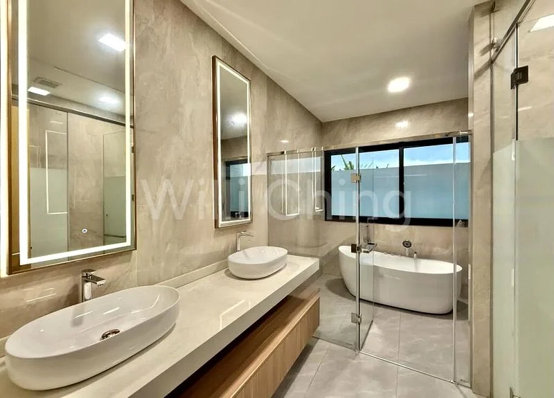 7 Bed Semi-Detached House (Landed) for Sale in  Chuan Green - Image 9