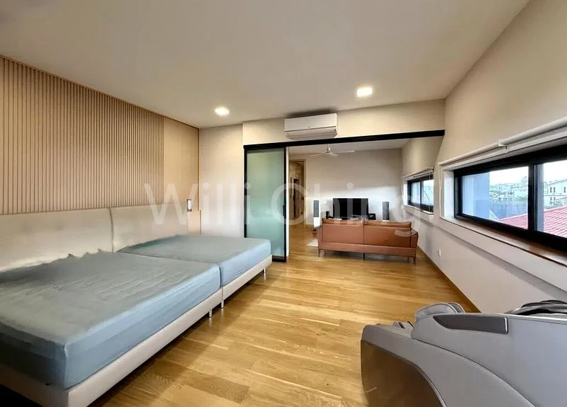 7 Bed Semi-Detached House (Landed) for Sale in  Chuan Green - Image 8