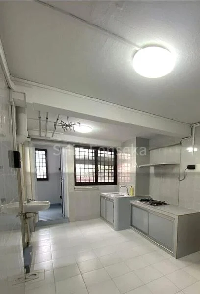 3 Room (3I) HDB for Rent in  18 Lorong 7 Toa Payoh - Image 4