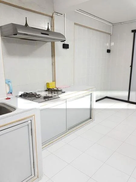 3 Room (3I) HDB for Rent in  18 Lorong 7 Toa Payoh - Image 6