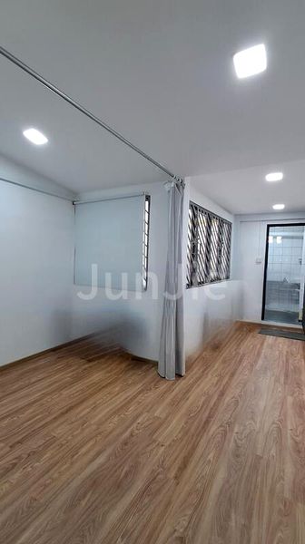 Shop / Shophouse for Rent: 1yr high footfall retail, fitness, takeaway, yoga, studio, lifestyle; with bathroom. - Image 6
