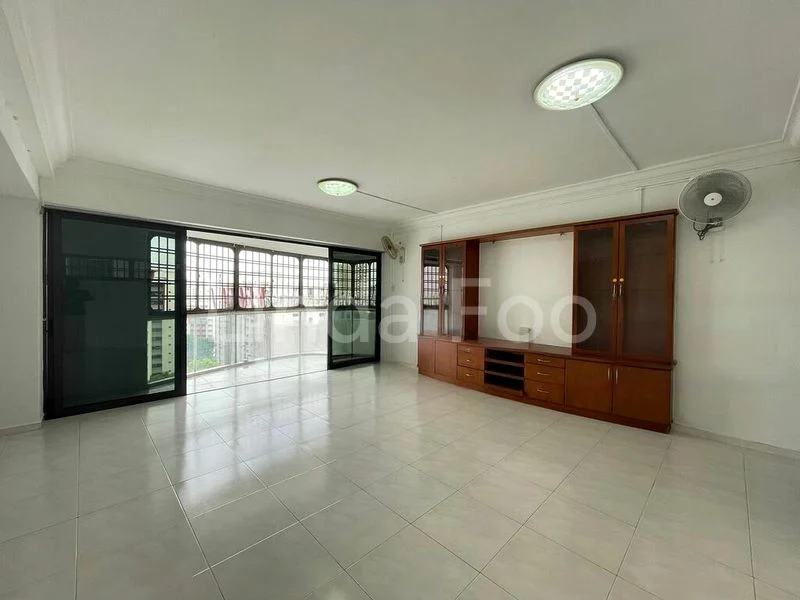 5 Room (5I) HDB for Sale in  288A Bukit Batok Street 25 - Image 1
