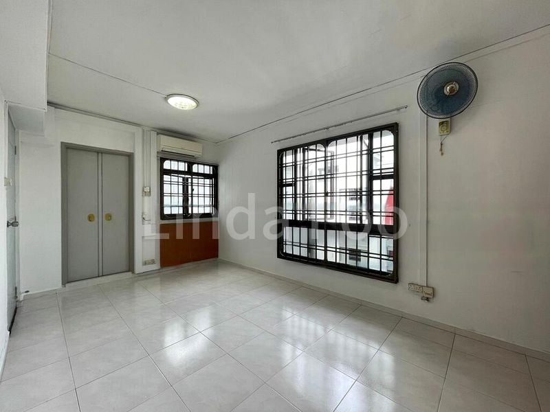 5 Room (5I) HDB for Sale in  288A Bukit Batok Street 25 - Image 5