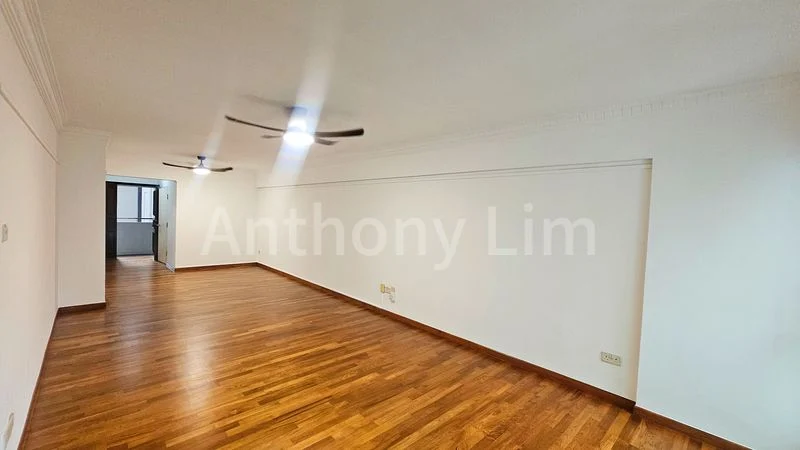 Premium HDB for Rent in  132 Edgedale Plains - Image 4