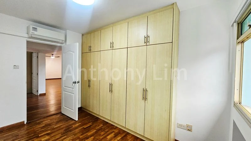 Premium HDB for Rent in  132 Edgedale Plains - Image 14