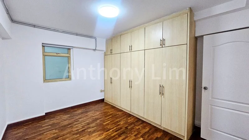 Premium HDB for Rent in  132 Edgedale Plains - Image 11