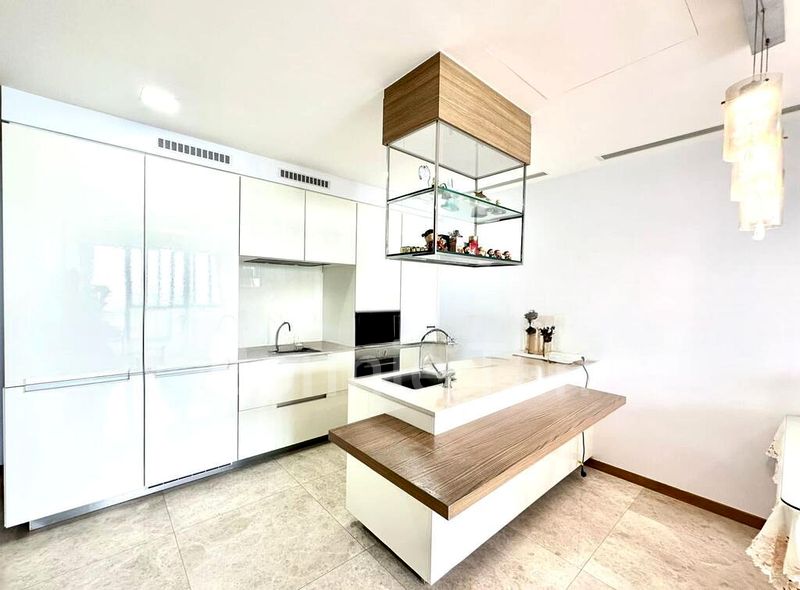 3 Bed Condo for Rent in Marina One/ The Heart - Image 10