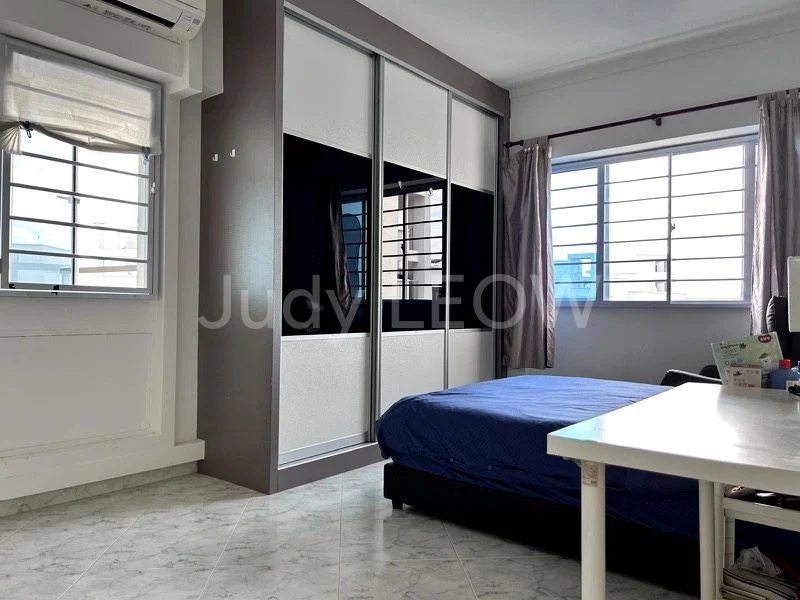 5 Room (5I) HDB for Sale in  227D Compassvale Drive - Image 1