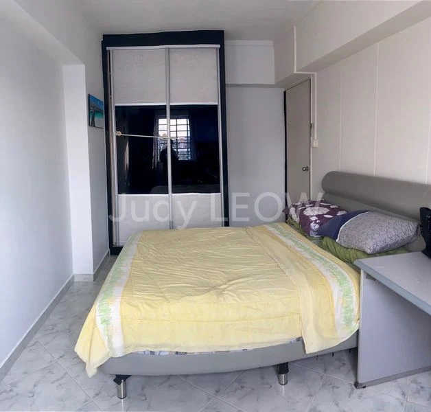 5 Room (5I) HDB for Sale in  227D Compassvale Drive - Image 3